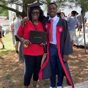 Meet your Posher, Eva